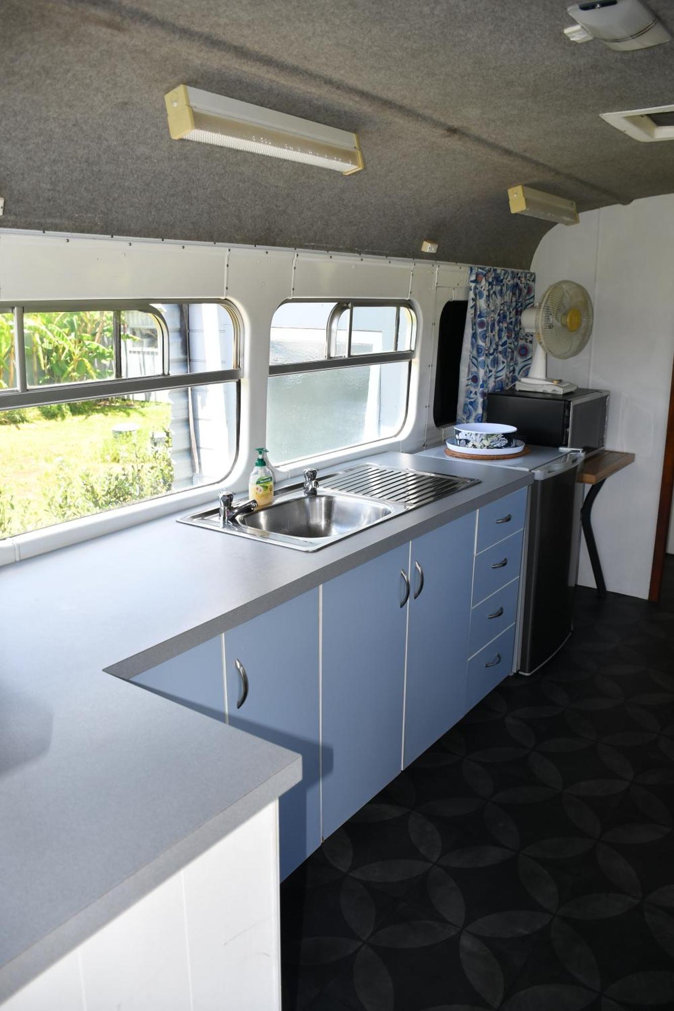 Evi The School Bus At Oromahoe Downs Farm Puketona Buitenkant foto